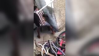 Elle donne sa pour  iphone_11 il n'a pas fini elle part