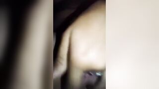 Elle se masturbe pour son mec