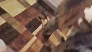 Une jeune touriste décide de baiser le 1er africain qu'elle rencontre partie 2