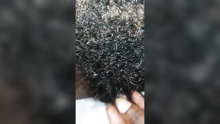 Arkia avec une bonne chatte poilue