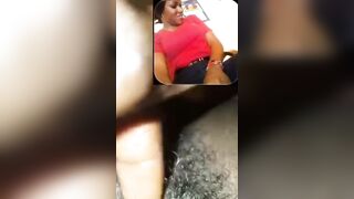 Elle se doigte
