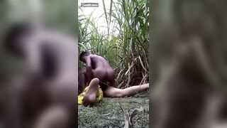 Baise en brousse
