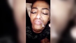 Elle reçoivent la purée de gloire