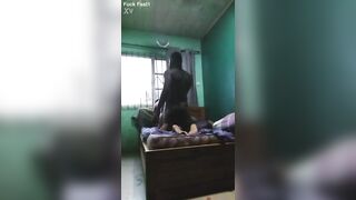 Il filme sa baise avec sa copine