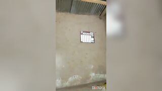 Une fille malienne en train de danser pour son mec 2e partie