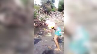 Trois filles burkinabè