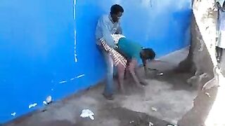 DANS LA RUE