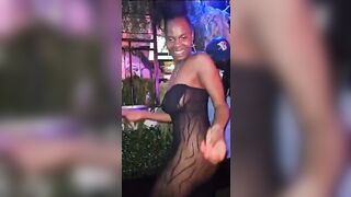 Danse sexy belle robe