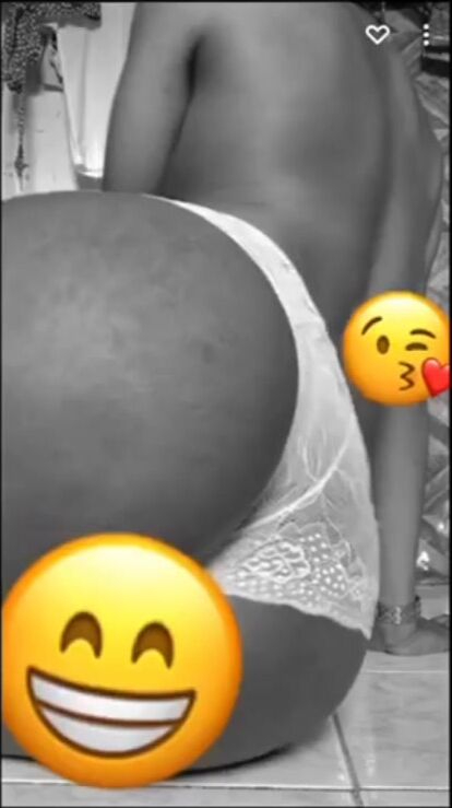 Aïcha la pute très excitante