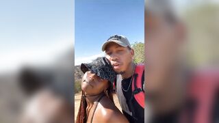 Bonne baise avec sa copine dans la nature