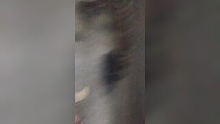 JE MOUILLE LA NUIT