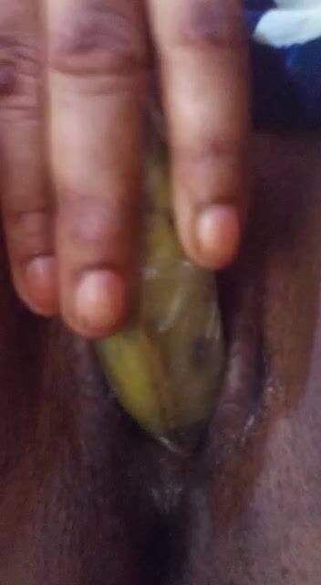 MASTURBATION JAUNE