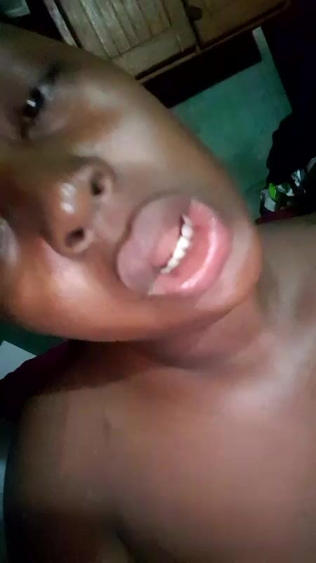 VENDEUSE DE PIPE