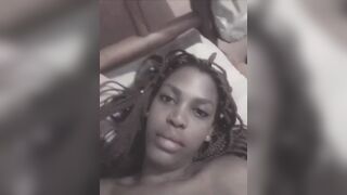 Elle s’ennuie la petite