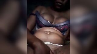 Barakoumba montre sa chatte