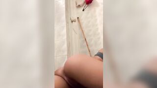 Elle m’a fait une vidéo dans la douche