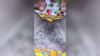 Bijoux sinani entrain de doigtés