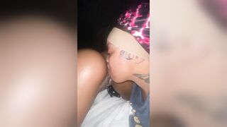 Elle suce et pisé