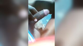 Une go africaine suces et baises bien son mec