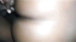 Baise son gros cul    ;