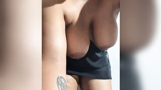 Dame mature a gros seins