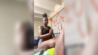 Faire pipé une longue bite