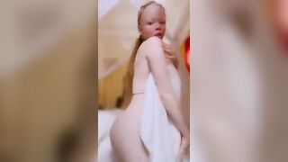 Albino slut