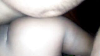 Chatte humide baisé avec jolie seins pointues