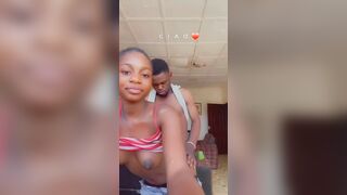 Baise couple camerounais en selfie