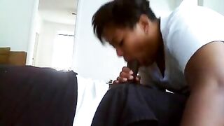 ELLE DORT SUR MON PENIS
