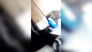 La maman doigte sa chatte