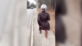 Twerking naked in poblic