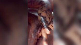 Belle nana adore se toucher elle jouit 2