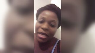 La secrétaire fait une vidéo pour le DG - 5