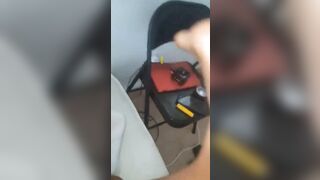 Deux pieds à l’air et baisé en brutal