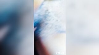 Baiser et jouer avec la chatte