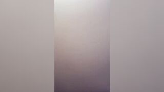 J'adore rester assise dans ma chambre à jouer avec ma chatte bien mouillé 6