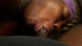 SUCE MOI BIEN MA COCO