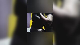 Fille indienne de spa nigériane à baiser