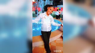 Madeleine meddy se masturbe dans la toilette