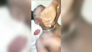 Il baisé deux copines à la fois