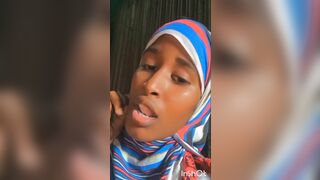 Aïcha se fait baiser dans la cour