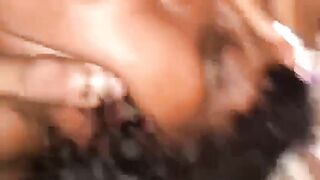 Elle n en peut plus, tellement bon