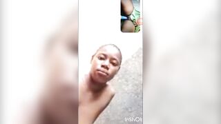 Appel vidéo nue avec une lesbienne Guinéenne soumah maman