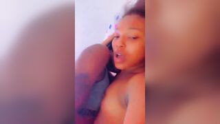 2 lesbiennes chaudes part 2