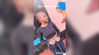 Romaine gouhara la première star du porno en Guinée se fait baiser