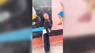 Romaine gouhara nous montres sa chatte