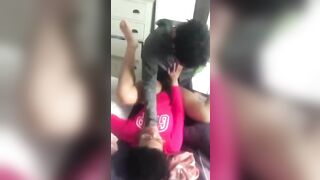 Il baise l’amie de sa soeur