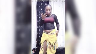 Twerk fille sénégalaise