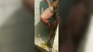 CETTE NUIT JE L.AVAIS BIEN BAISE